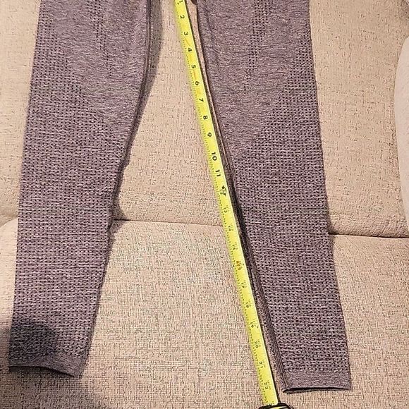 Gymshark leggings size 26 - Picture 4 of 5